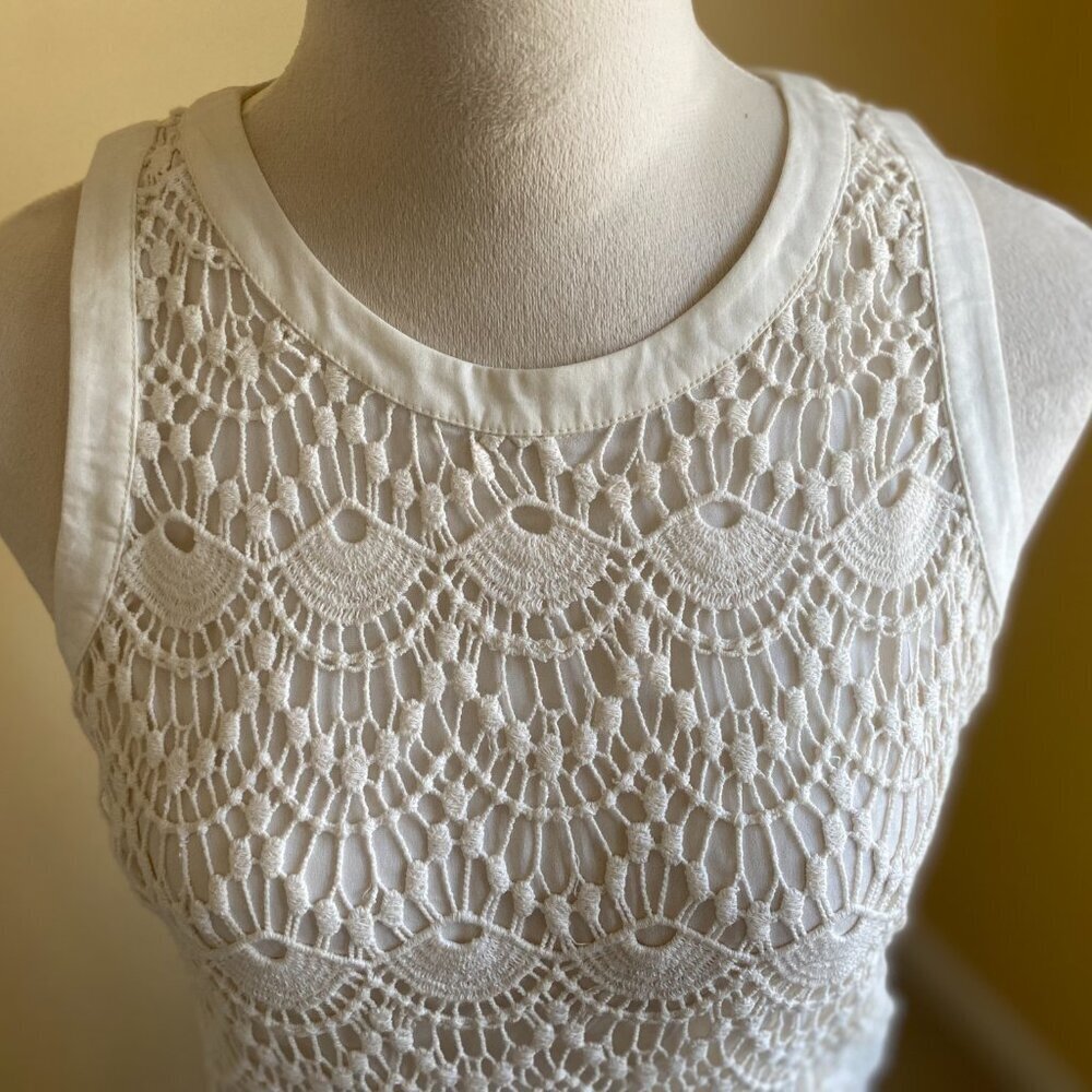 NWT Loft Ivory White Scalloped Lace Crochet Sleeveless Lined Shift Dress Size 2 - Picture 3 of 13
